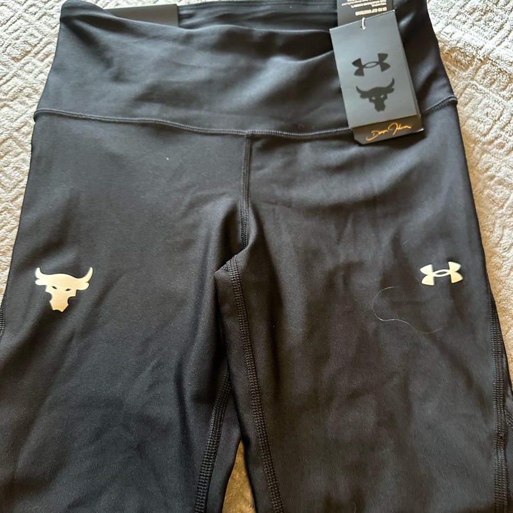 Under armor/the rock collection leggings